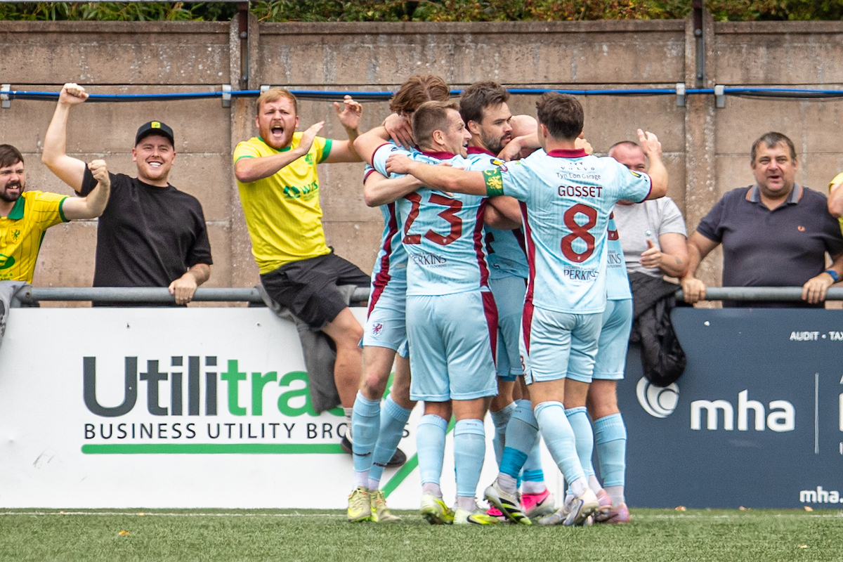 CYMRU PREMIER WEEKEND PREVIEW 