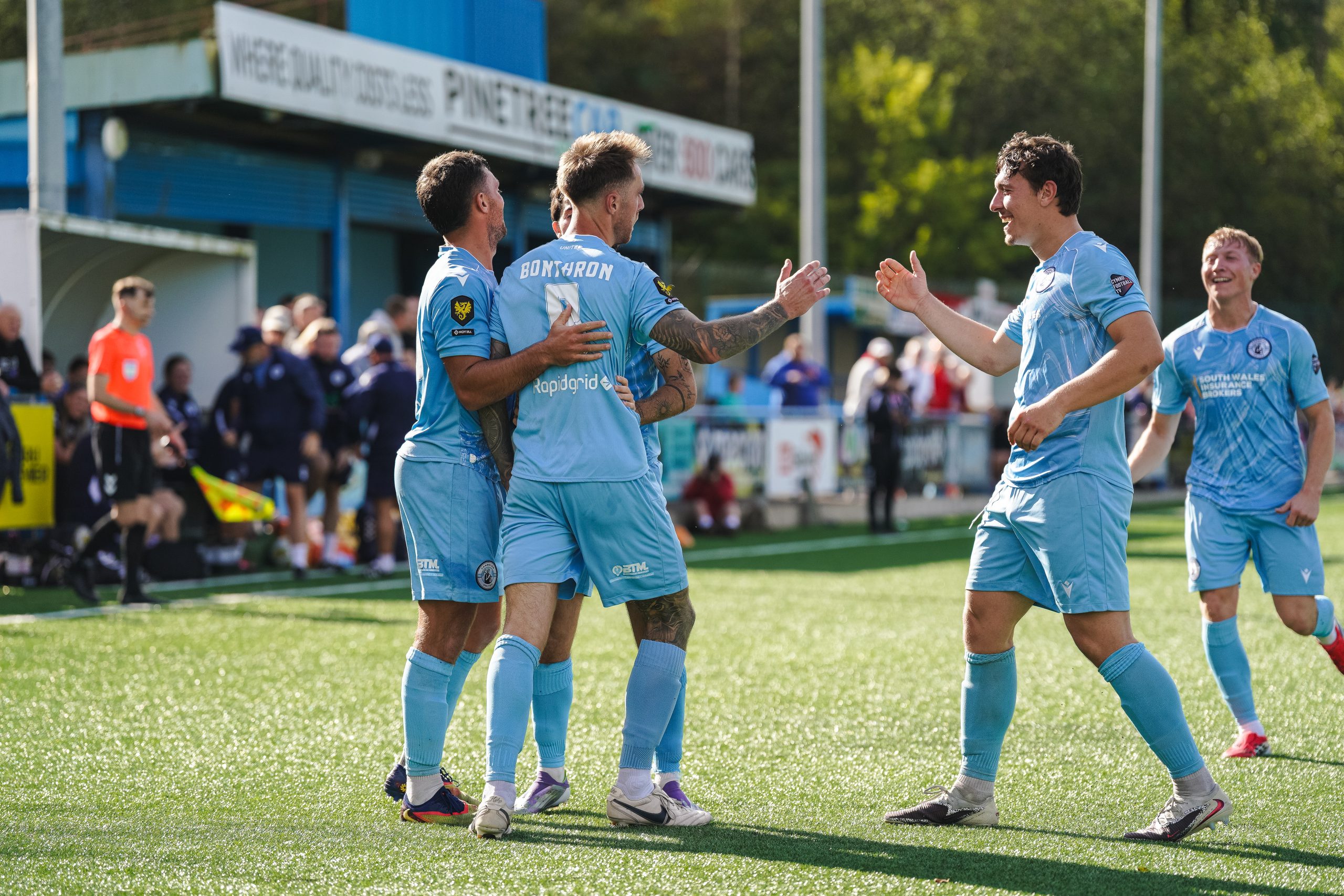 CYMRU PREMIER – GEMAU DYDD SADWRN, 3 HYDREF